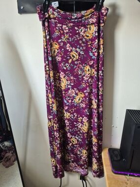 LuLaRoe Maxi Skirt - Plum with Yellow Floral